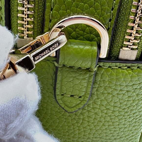 Michael Kors Bryant Med Leather Double Zip Chain Camera Crossbody Meadow Green - Picture 14 of 16